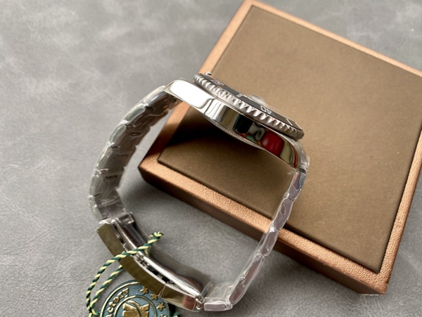 激安ロレックス内部構造